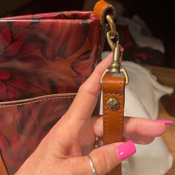 Patricia Nash Studded  “Carducci “ shoulder Bag NWOT - Picture 16 of 16